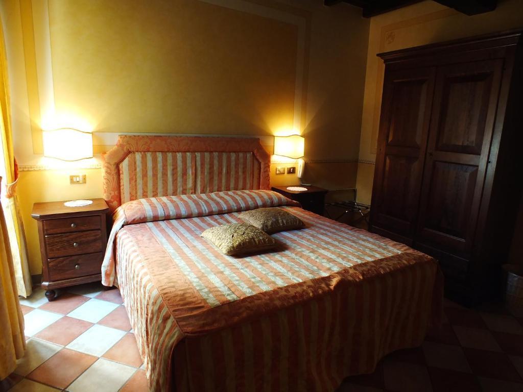 La Contrada Dei Monti Hotel Orta San Giulio Luaran gambar
